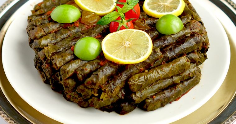 MARDİN MUTFAĞI USTASI YILDIZ ÖZ SAMAHA’DAN ERİKLİ YAPRAK SARMASI