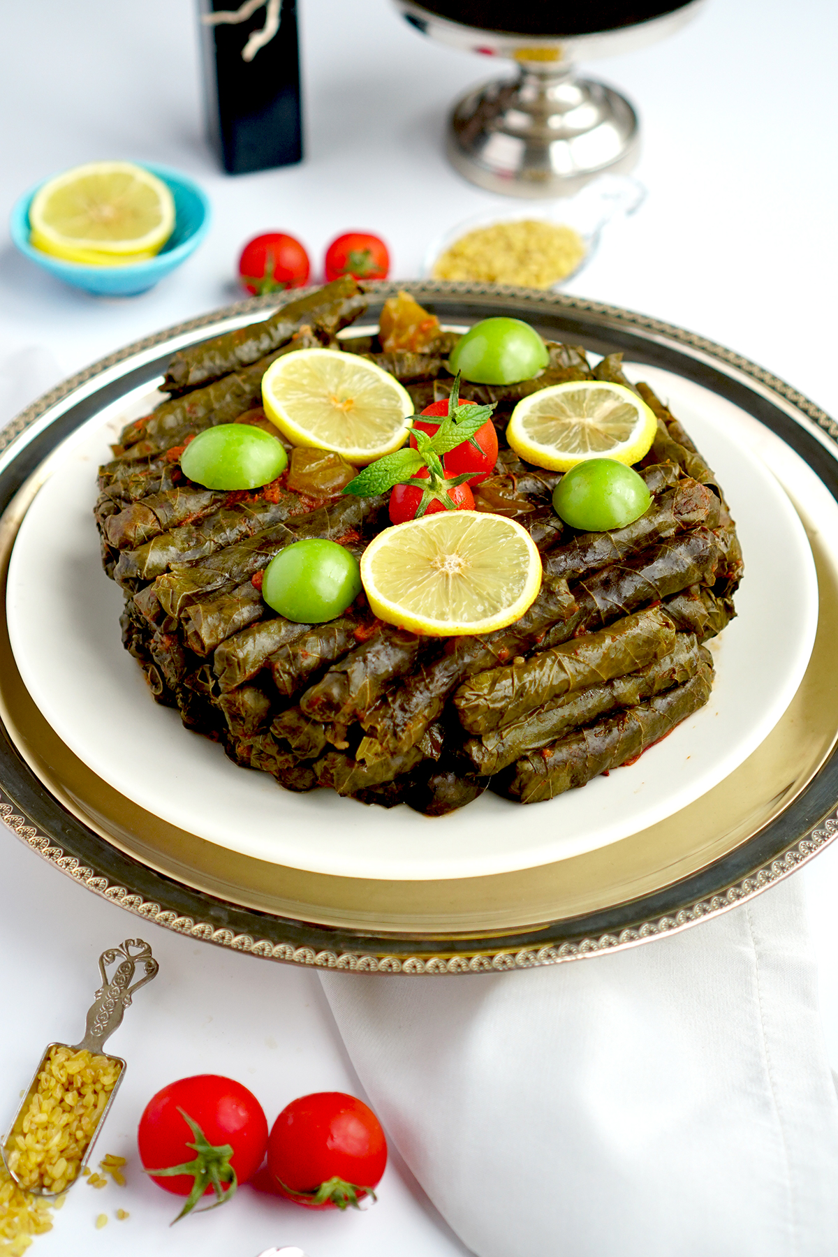 MARDİN MUTFAĞI USTASI YILDIZ ÖZ SAMAHA’DAN ERİKLİ YAPRAK SARMASI